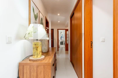 Apartamento T3 para Venda em Palhais e Coina