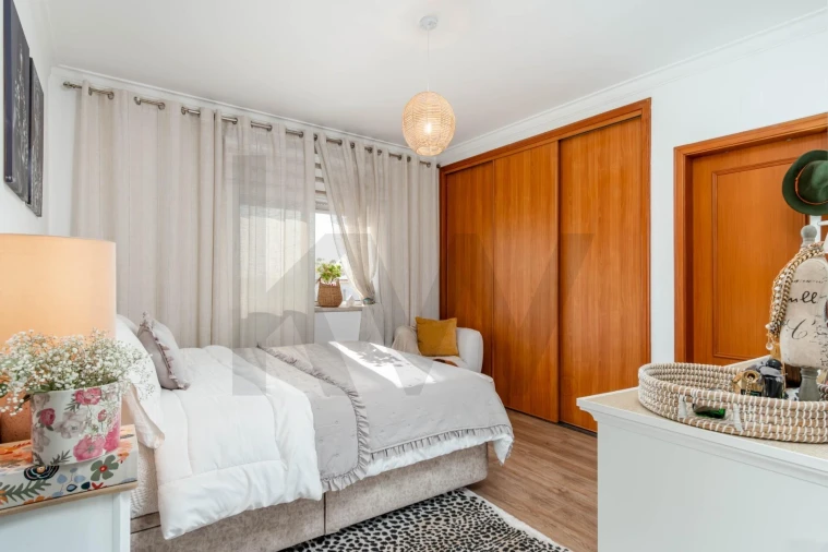 Apartamento T3 para Venda em Palhais e Coina Foto 22