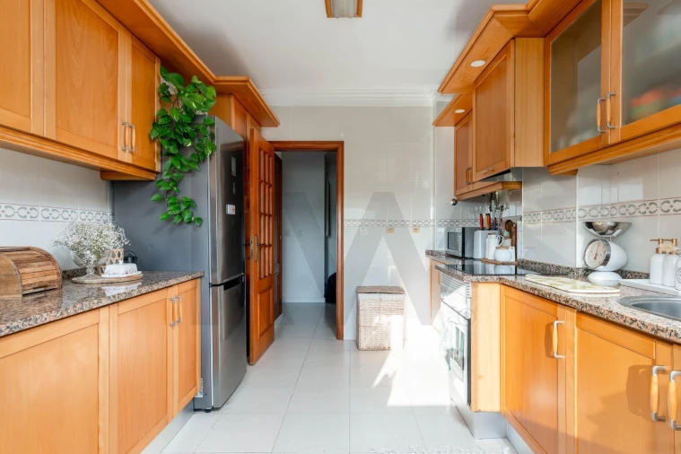 Apartamento T3 para Venda em Palhais e Coina Foto 15