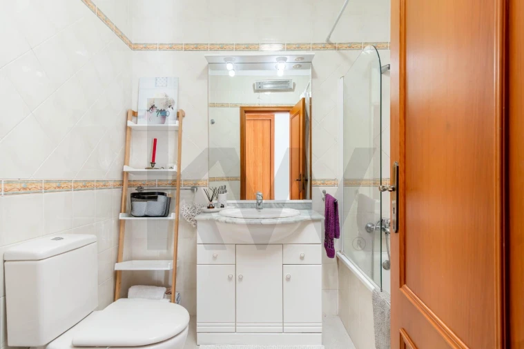 Apartamento T3 para Venda em Palhais e Coina Foto 38