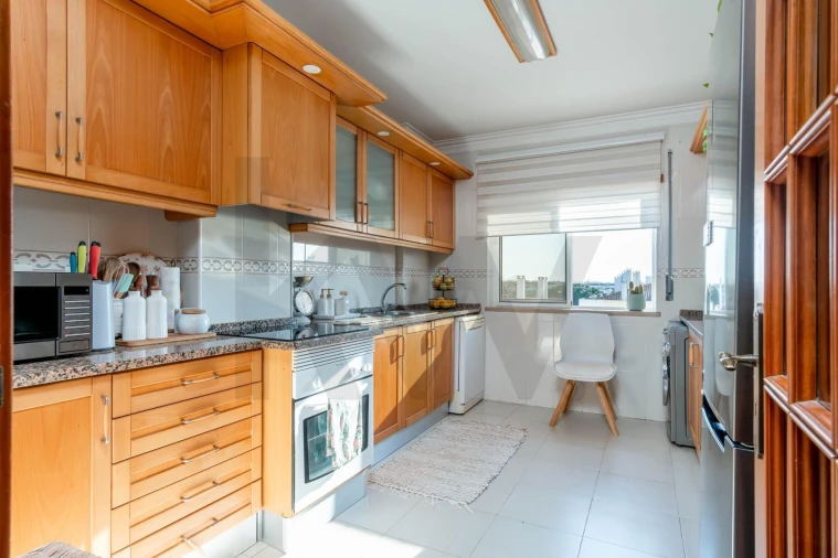 Apartamento T3 para Venda em Palhais e Coina Foto 14
