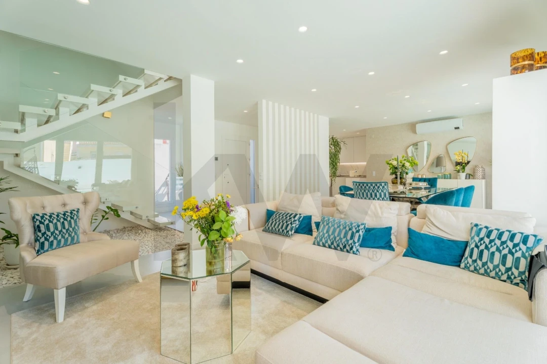 Moradia T3 para Venda em Ramada e Caneças Foto 3