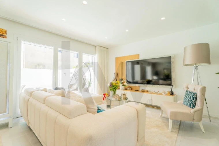 Moradia T3 para Venda em Ramada e Caneças Foto 5