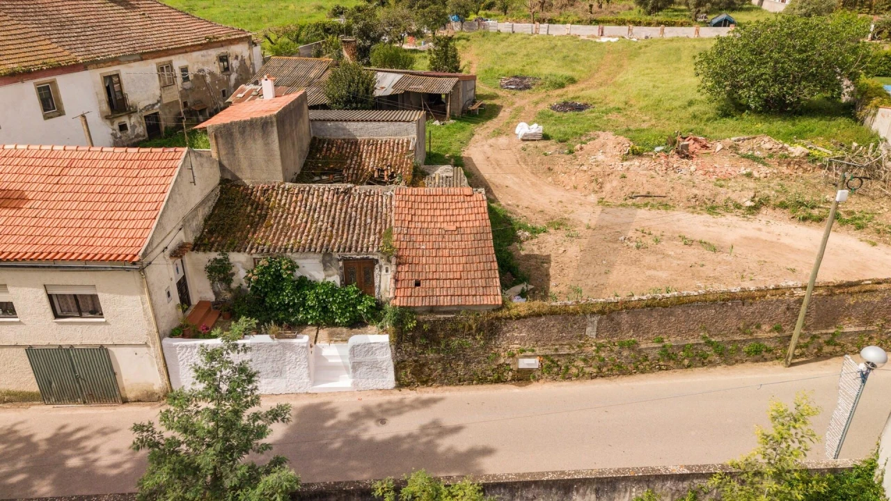 Moradia T3 para Venda em Santo Varão Foto 1