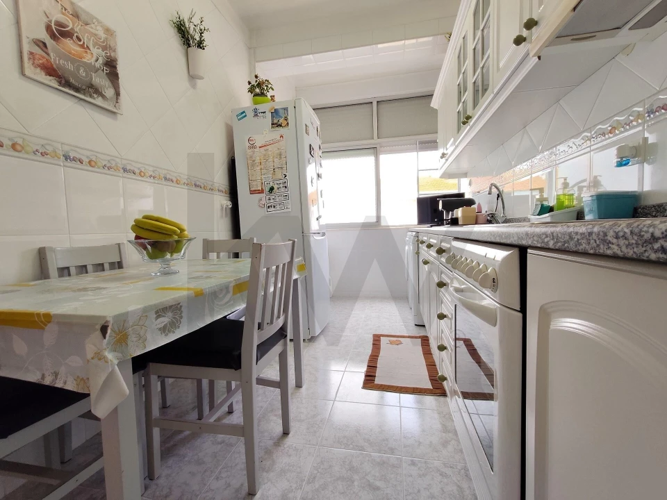 Apartamento T3 para Venda em Moita Foto 16