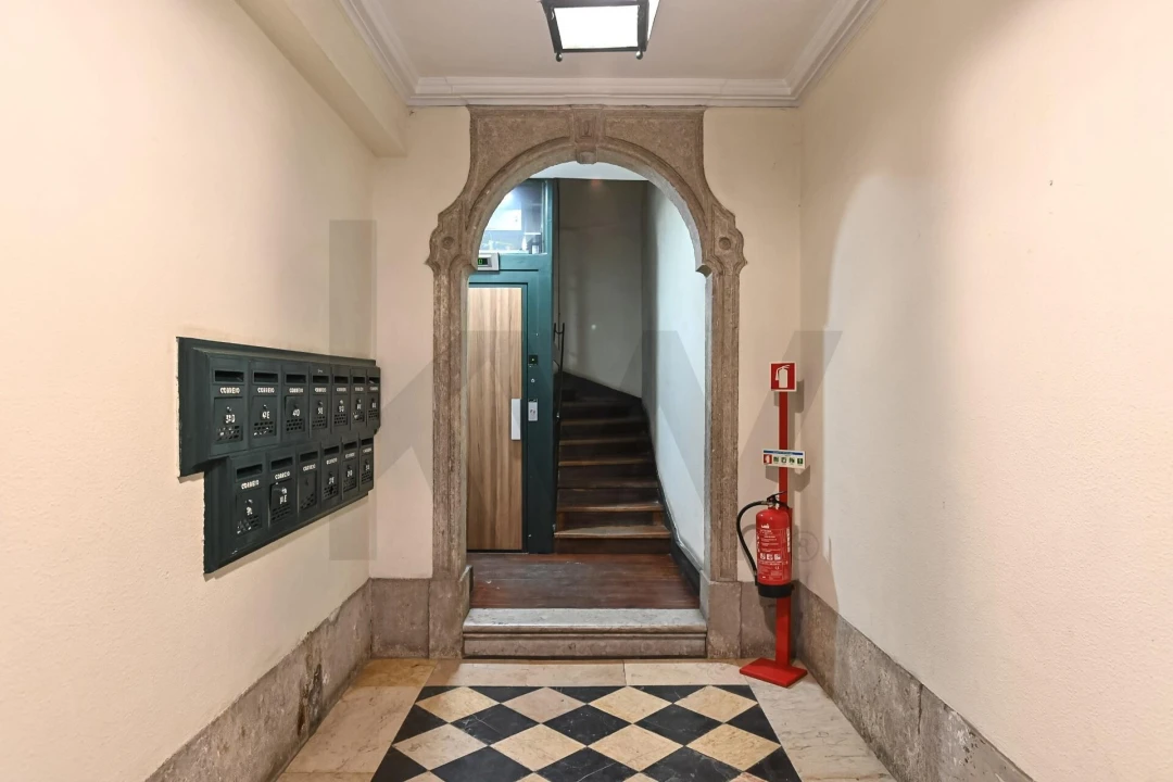 Apartamento T3 para Arrendamento em Santa Maria Maior Foto 26