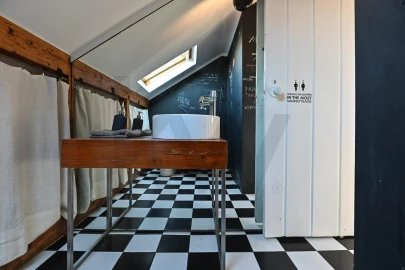 Apartamento T3 para Arrendamento em Santa Maria Maior