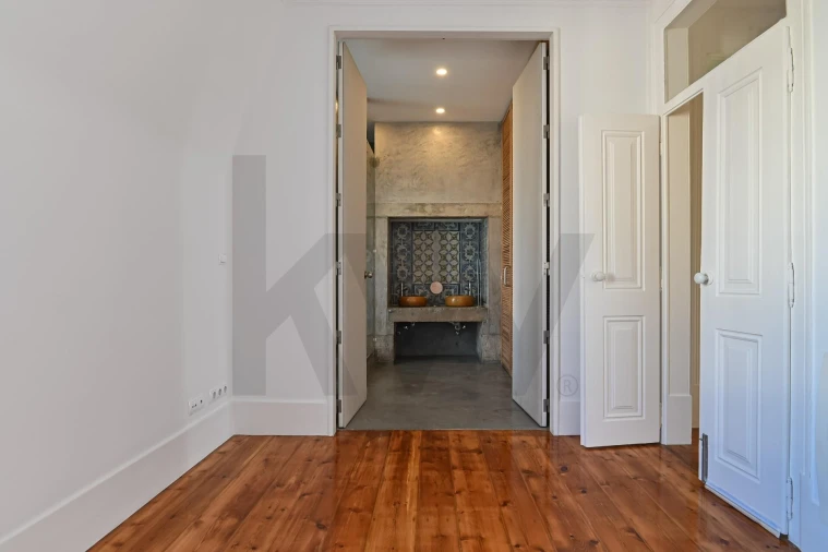 Apartamento T3 para Arrendamento em Santa Maria Maior Foto 21