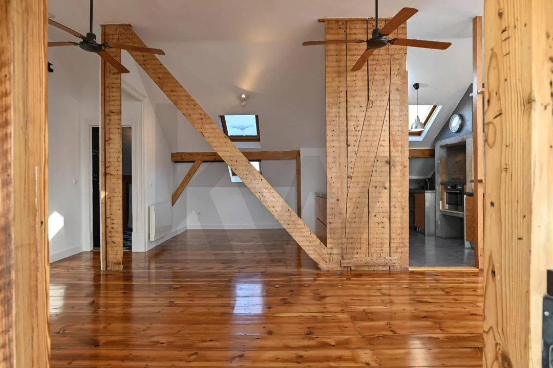 Apartamento T3 para Arrendamento em Santa Maria Maior Foto 4