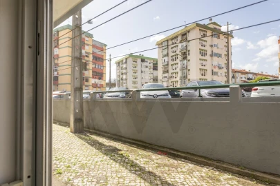 Apartamento T2 para Venda em Corroios