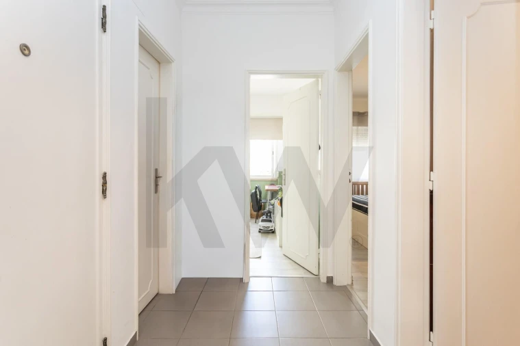 Apartamento T2 para Venda em Corroios Foto 7