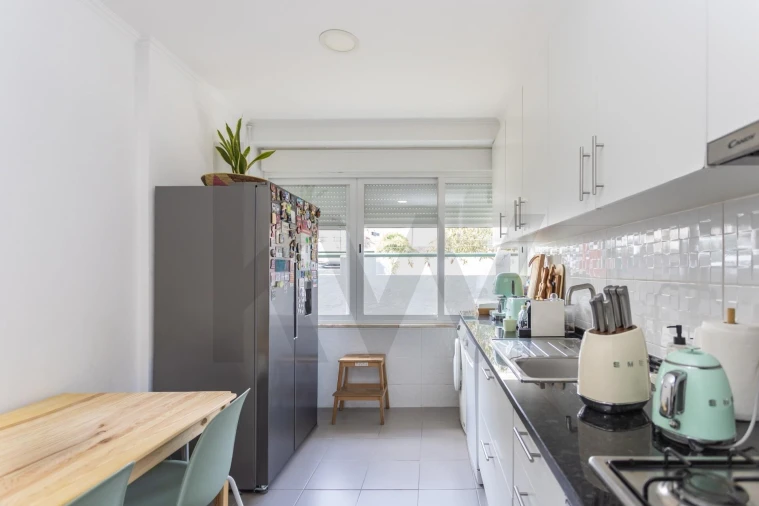 Apartamento T2 para Venda em Corroios Foto 10