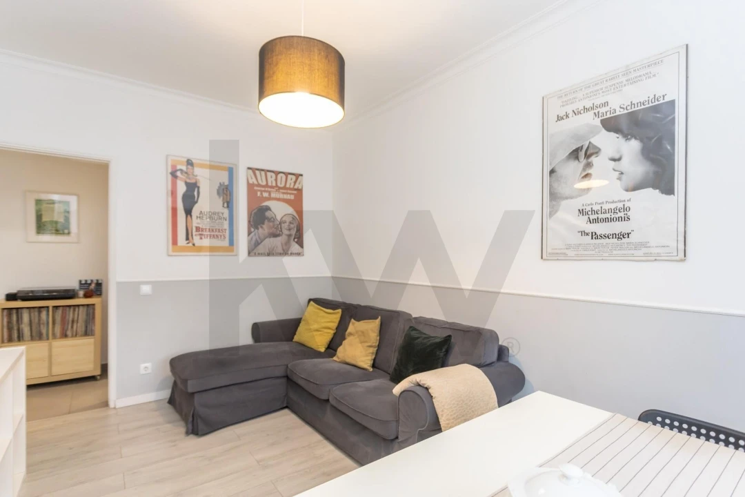 Apartamento T2 para Venda em Corroios Foto 9