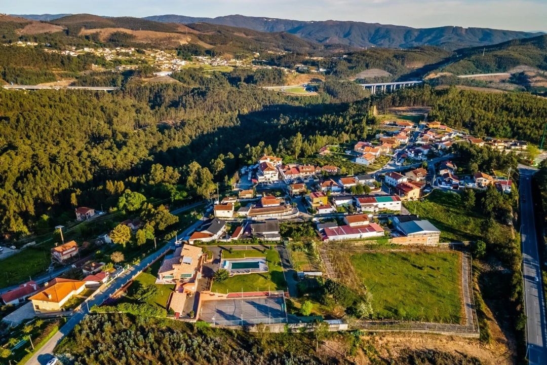 Quinta T4 para Venda em Nogueira do Cravo e Pindelo Foto 72