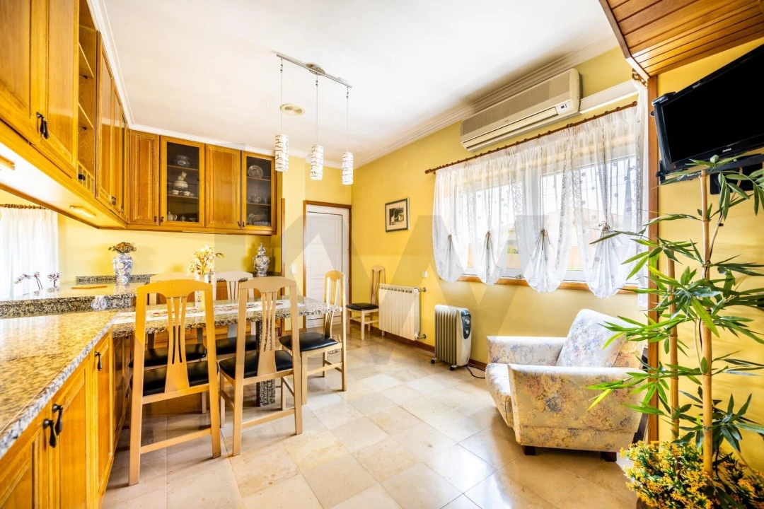 Quinta T4 para Venda em Nogueira do Cravo e Pindelo Foto 13