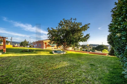 Quinta T4 para Venda em Nogueira do Cravo e Pindelo