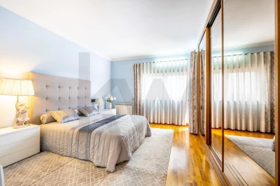 Quinta T4 para Venda em Nogueira do Cravo e Pindelo