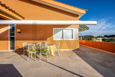 Quinta T4 para Venda em Nogueira do Cravo e Pindelo