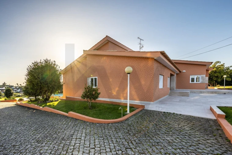 Quinta T4 para Venda em Nogueira do Cravo e Pindelo Foto 6