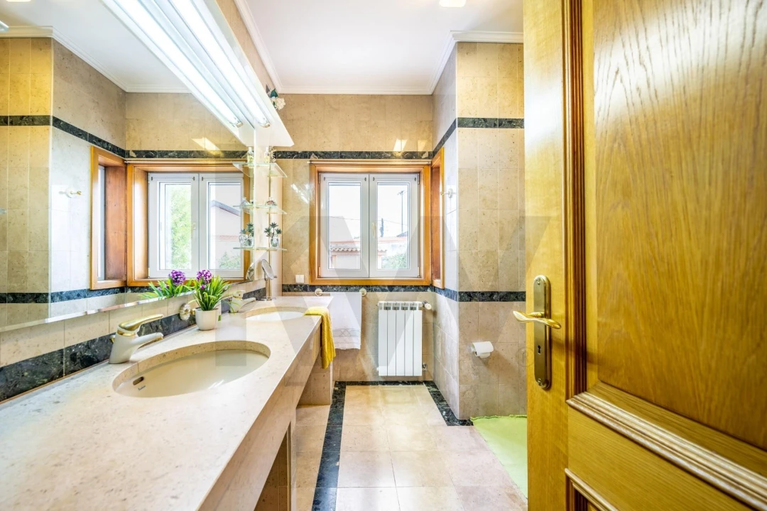 Quinta T4 para Venda em Nogueira do Cravo e Pindelo Foto 29