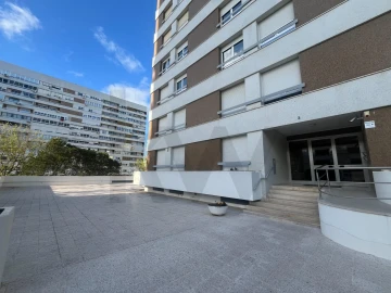 Apartamento T3 para Arrendamento em Moscavide e Portela