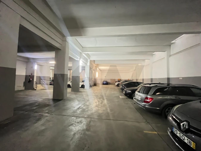 Apartamento T3 para Arrendamento em Moscavide e Portela Foto 34