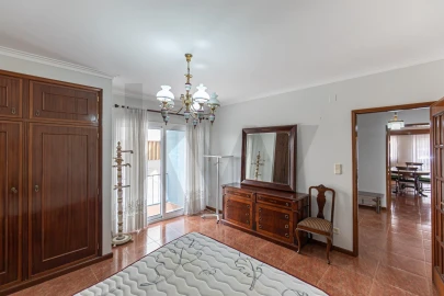 Moradia T5 para Arrendamento em Serzedo e Perosinho