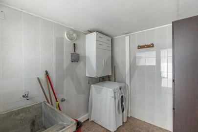 Moradia T5 para Arrendamento em Serzedo e Perosinho