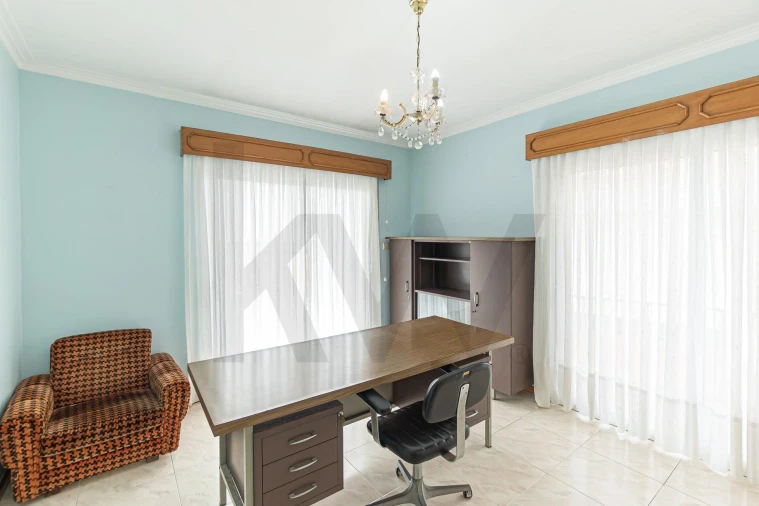 Moradia T5 para Arrendamento em Serzedo e Perosinho Foto 16