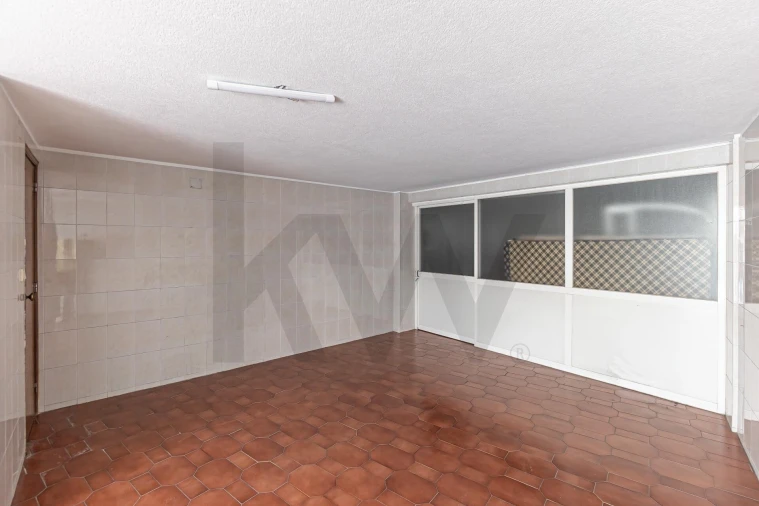 Moradia T5 para Arrendamento em Serzedo e Perosinho Foto 24