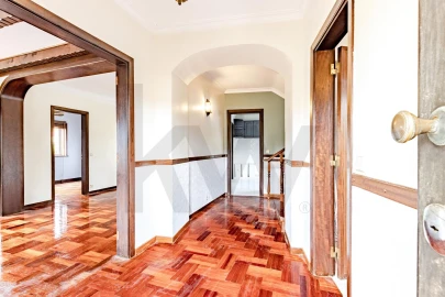 Moradia T4 para Venda em Alcabideche