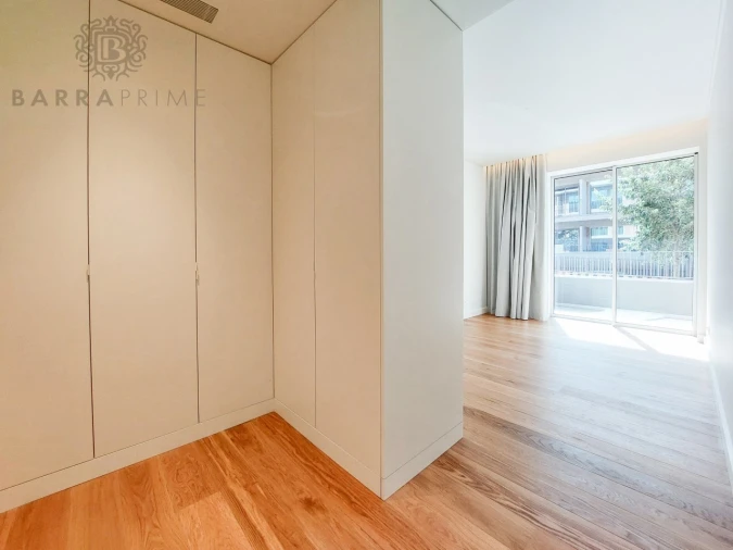 Apartamento T1 para Venda em Quarteira Foto 9