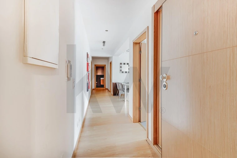 Apartamento T2 para Arrendamento em Carnaxide e Queijas Foto 6