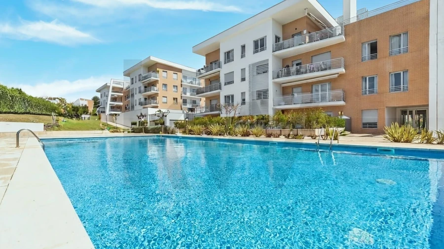 Apartamento T2 para Arrendamento em Carnaxide e Queijas