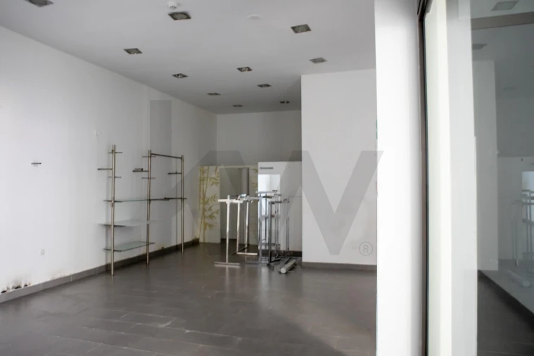 Loja para Venda em Cabeceiras de Basto Foto 11