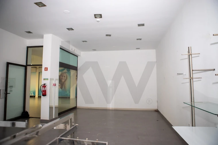 Loja para Venda em Cabeceiras de Basto Foto 6