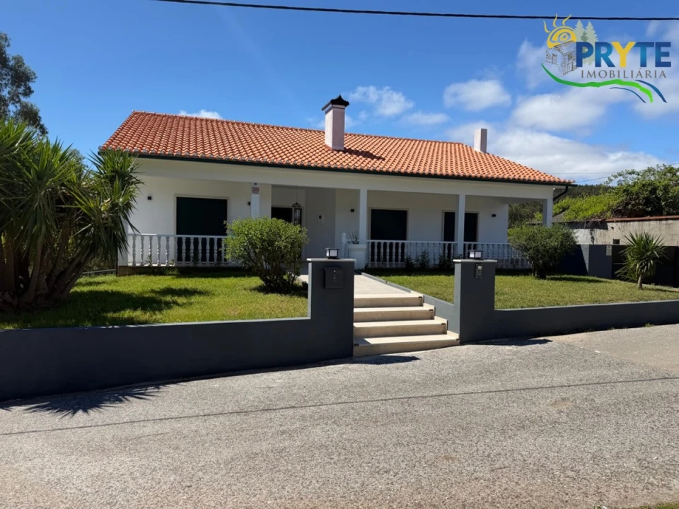 Moradia T3 para Venda em Vila Facaia Foto 3