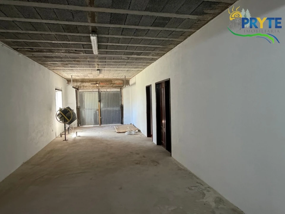 Moradia T3 para Venda em Vila Facaia Foto 57