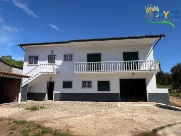 Moradia T3 para Venda em Vila Facaia