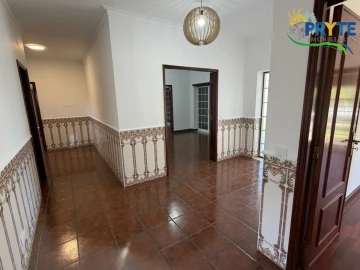 Moradia T3 para Venda em Vila Facaia