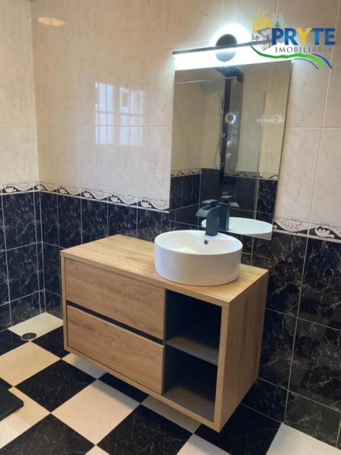 Moradia T3 para Venda em Vila Facaia