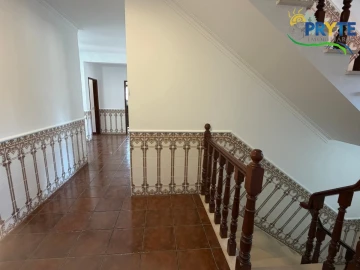 Moradia T3 para Venda em Vila Facaia