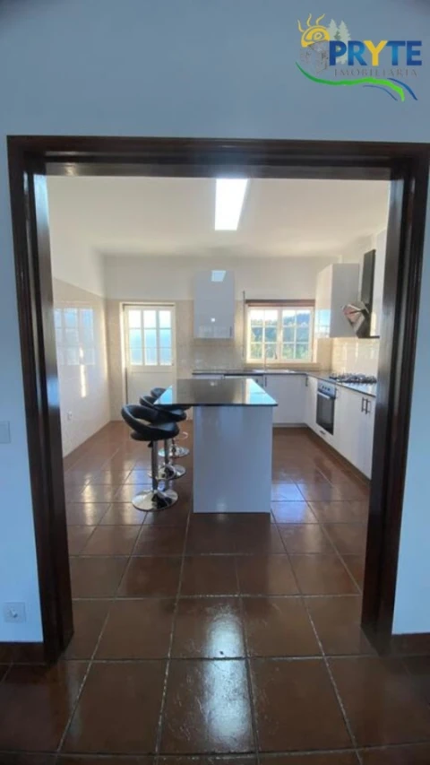 Moradia T3 para Venda em Vila Facaia