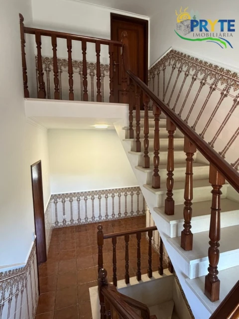 Moradia T3 para Venda em Vila Facaia