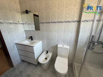 Moradia T3 para Venda em Vila Facaia