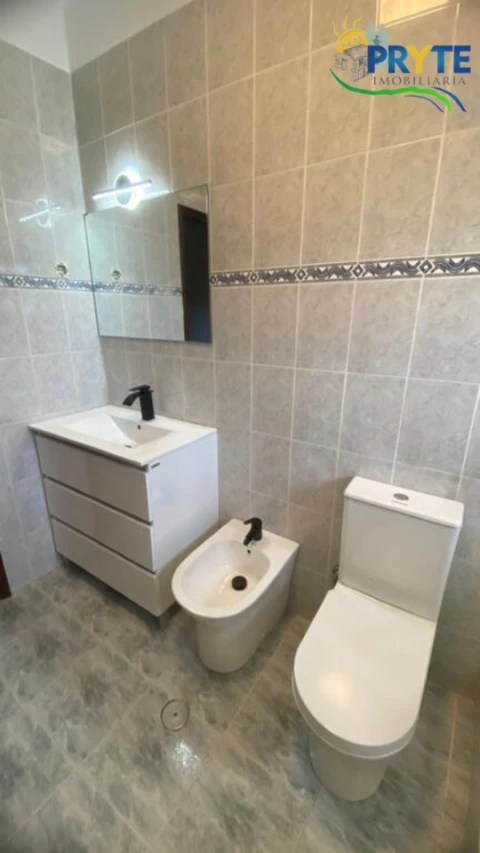 Moradia T3 para Venda em Vila Facaia