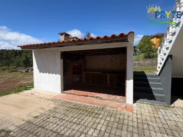 Moradia T3 para Venda em Vila Facaia