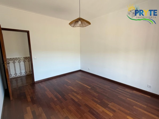 Moradia T3 para Venda em Vila Facaia Foto 14