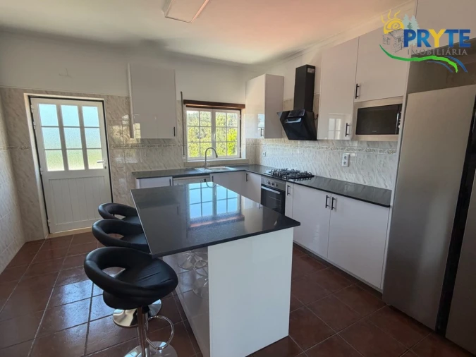 Moradia T3 para Venda em Vila Facaia Foto 40