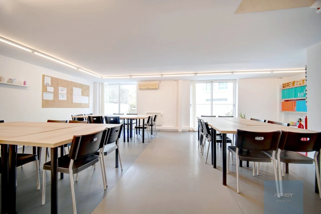 Loja para Arrendamento em Parque das Nações Foto 1